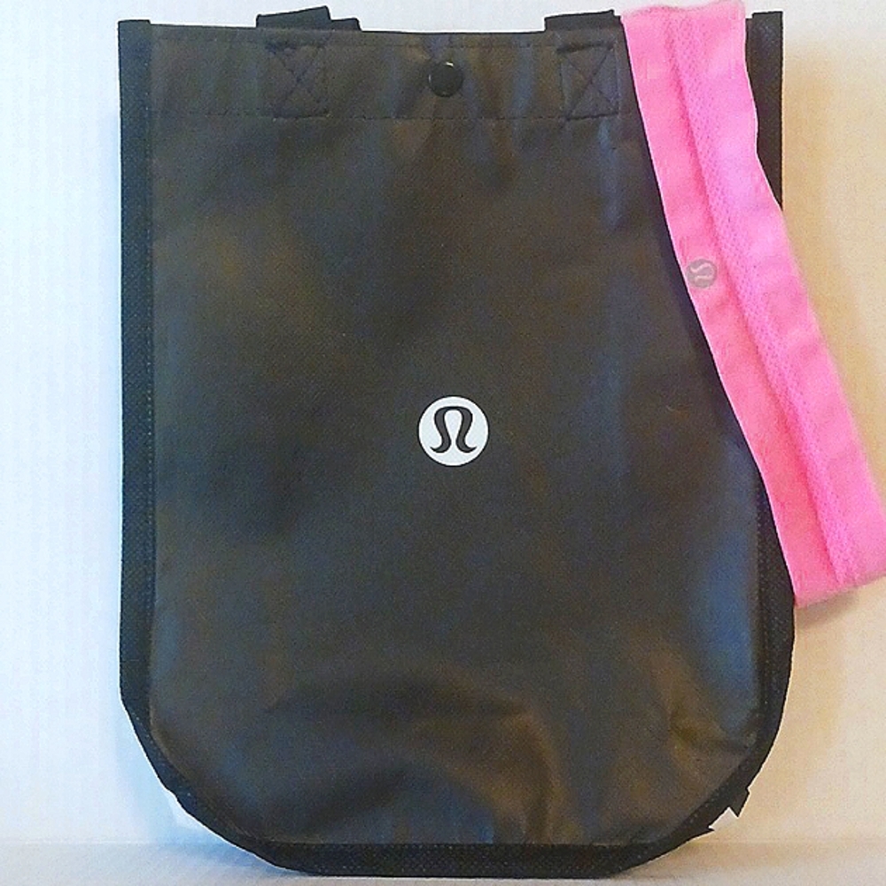 LULULEMON BLACK/WHITE BAG WITH PINK HEADBAND *HAS ONLY BEEN TRIED ON*